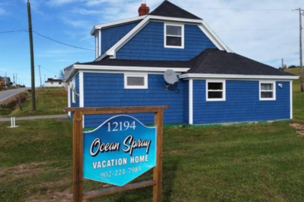 Ocean Spray Vacation - Spectacular Sunset Views Holiday home Cap Le Moine